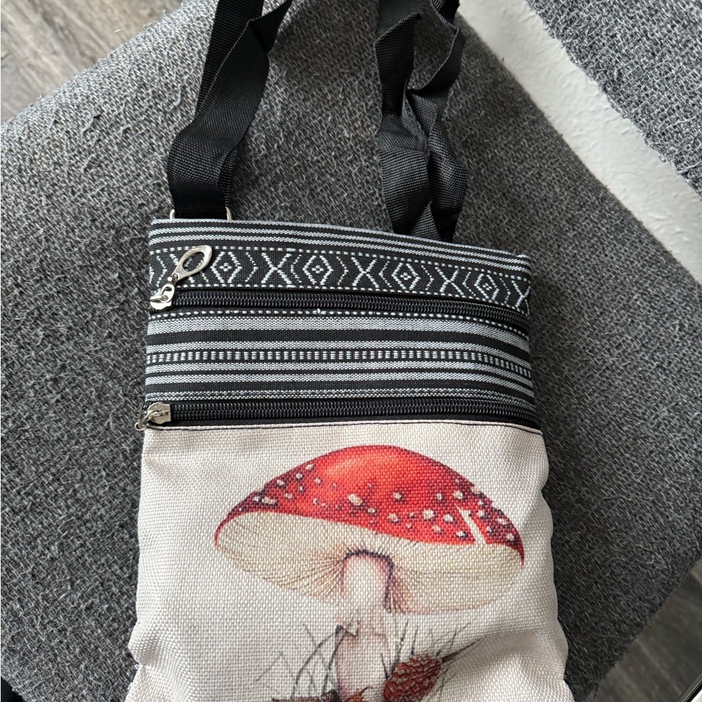 New Charming  Mushroom Print Crossbody Bag,